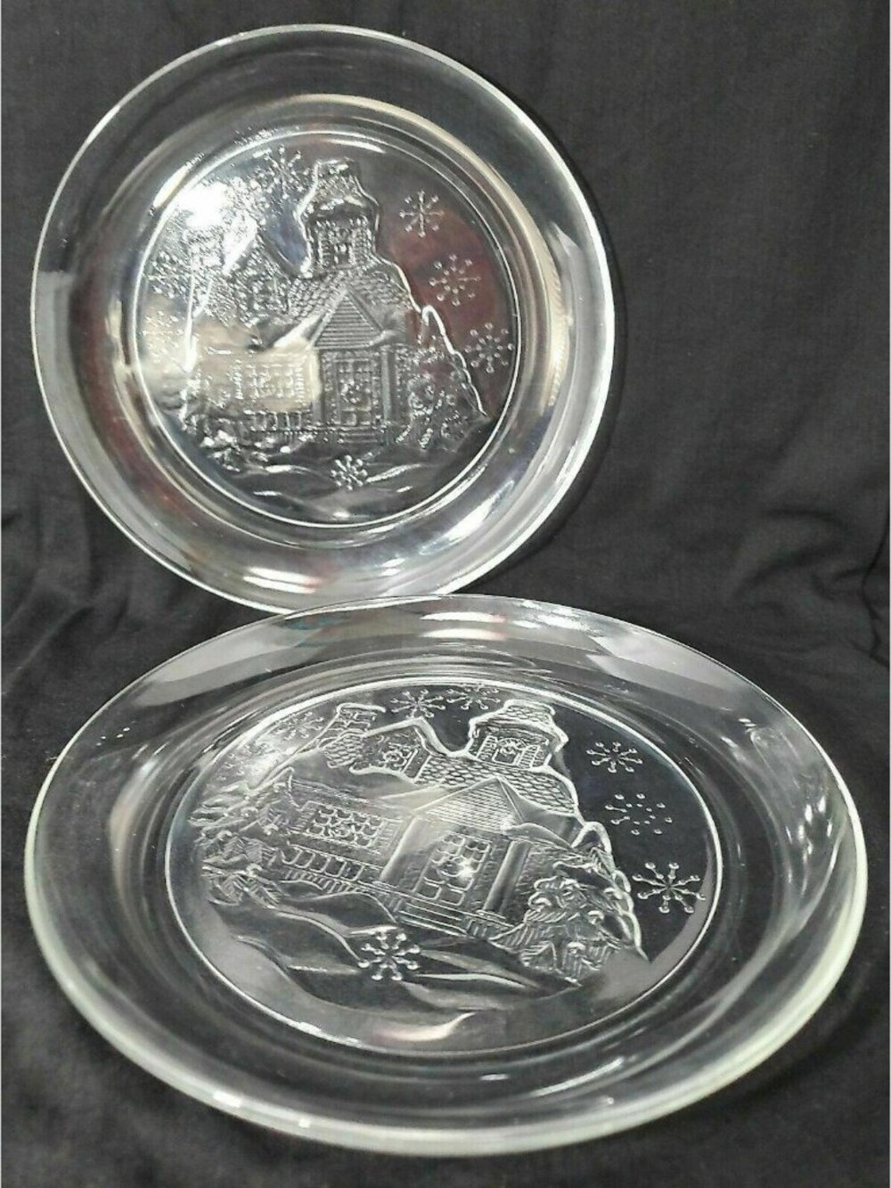 Avon Gingerbread House Dessert Plates Crystal set of 2 Christmas holiday 2000